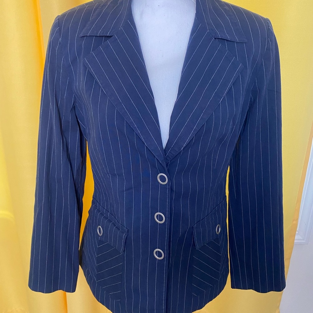 Size 10 Cabi blazer - pinstriped navy